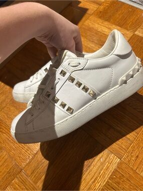 Valentino Rockstud Sneakers